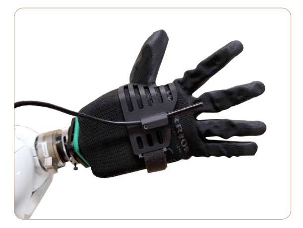 _images/hand_camera.png
